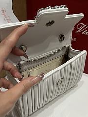 Fortok Roger Vivier Jewel Efflorescence Mini White 19*13*4cm  - 2