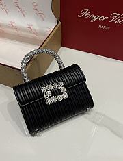 Fortok Roger Vivier Jewel Efflorescence Mini Bag Black 19*13*4cm - 1