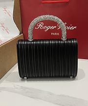 Fortok Roger Vivier Jewel Efflorescence Mini Bag Black 19*13*4cm - 5