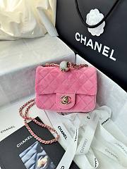 Fortok Chanel Mini Pearl Crush Flap bag pink velvet 18cm - 1