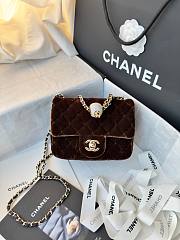 Fortok Chanel Mini Pearl Crush Flap bag Brown velvet 18cm - 1