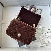 Fortok Chanel Mini Pearl Crush Flap bag Brown velvet 18cm - 6