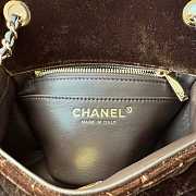 Fortok Chanel Mini Pearl Crush Flap bag Brown velvet 18cm - 2