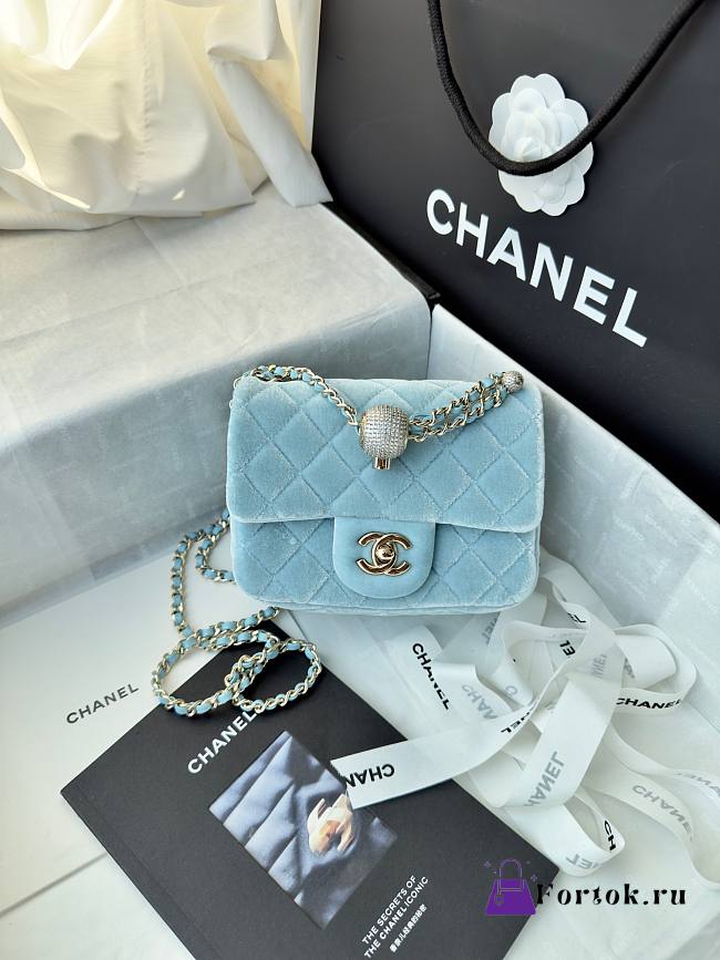 Fortok Chanel Mini Pearl Crush Flap bag Blue velvet 18cm - 1