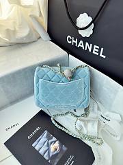 Fortok Chanel Mini Pearl Crush Flap bag Blue velvet 18cm - 6