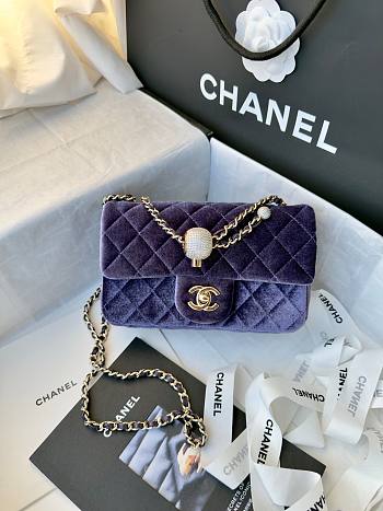 Fortok Chanel Pearl Crush Flap bag Purple velvet 20cm