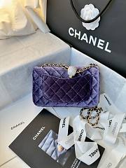 Fortok Chanel Pearl Crush Flap bag Purple velvet 20cm - 5