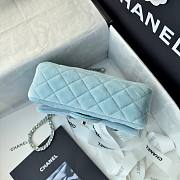 Fortok Chanel Pearl Crush Flap bag Blue velvet 20cm - 5