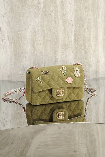 Fortok Chanel 2017 Cruise Cuba Charms Classic Double Flap 20cm 
