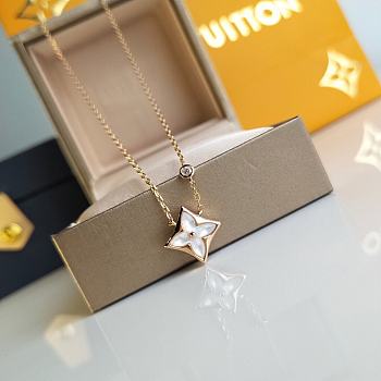  Fortok Louis Vuitton Blossom Grey Mother of Pearl Necklace