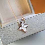  Fortok Louis Vuitton Blossom Grey Mother of Pearl Necklace - 2