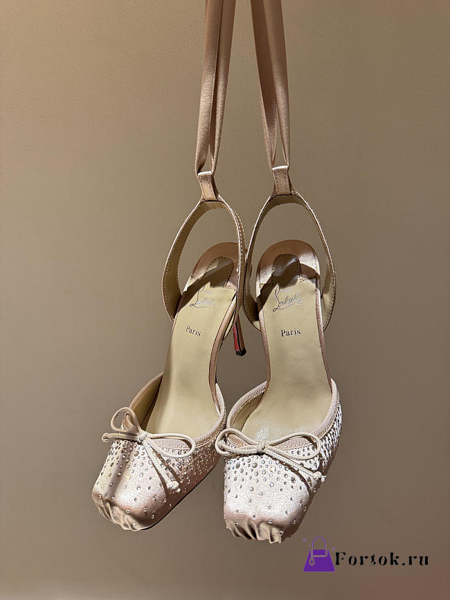 Fortok Christian Louboutin Cassia lace-up 100 mm satin pump Pink  - 1