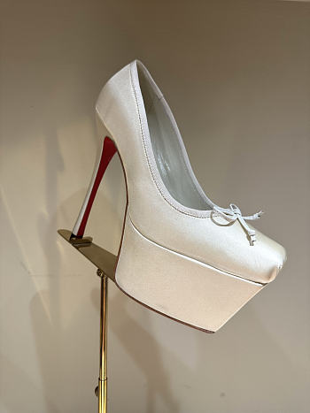 Fortok Christian Louboutin Aquadorcet Crepe satin White 16cm