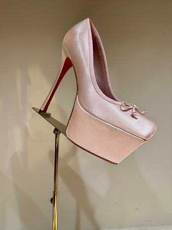 Fortok Christian Louboutin Aquadorcet Crepe satin Pink 16cm