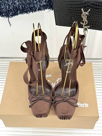 Fortok Christian Louboutin Cassia Lace Up Crepe satin Brown 10cm