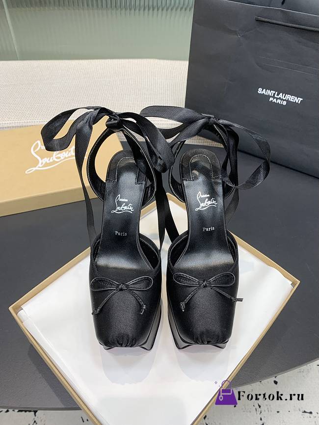 Fortok Christian Louboutin Cassia Lace Up Crepe satin Black 16cm - 1