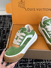 Fortok Louis Vuitton LV Tilted sneakers in Green suede - 3