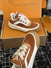 Fortok Louis Vuitton LV Tilted sneakers in light brown suede - 3
