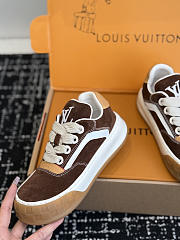 Fortok Louis Vuitton LV Tilted sneakers in dark brown suede - 4