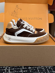 Fortok Louis Vuitton LV Tilted sneakers in dark brown suede - 2