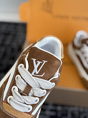Fortok Louis Vuitton LV Tilted sneakers in brown - 2