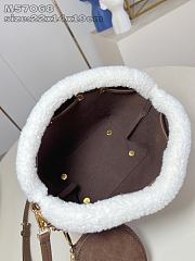 Fortok Louis Vuitton Bella Mahina Suede Leather Dark Brown 22 x 14 x 19cm - 2