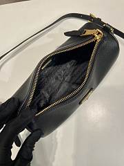 Fortok Prada Arqué leather shoulder bag Black 22x9x7.5cm - 6