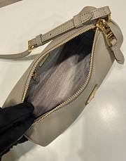 Fortok Prada Arqué leather shoulder bag Grey 22x9x7.5cm - 6