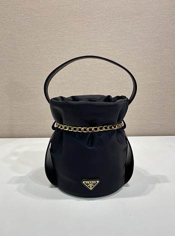 Fortok Prada Petit Sac Noir mini re-nylon Bucket Bag Black 14x20x15cm