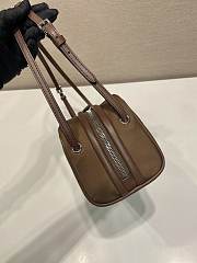 Fortok Prada leather shoulder bag Brown 28x11.5x10cm - 5