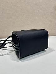 Fortok Prada leather shoulder bag Black 15x14x11cm - 5