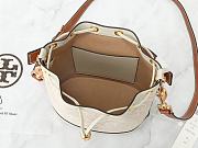 Fortok Tory Burch T Monogram bucket bag Ivory 21*12*21cm - 3