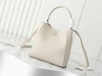 Fortok Tory Burch McGraw bucket bag White 18*12.5*13cm