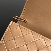 Fortok Bottega Veneta Andiamo clutch bag Leather Beige 31x13x3cm - 2