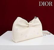 Fortok Dior 2026ss Bow bag White floral embroidery 27×8×18cm - 4