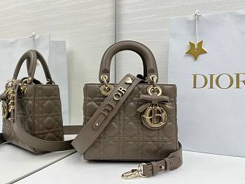 Fortok Dior 2026ss Lady Dior ABC Bow Bag Tobaco Brown Cannage Lambskin 20 x 17 x 8cm 