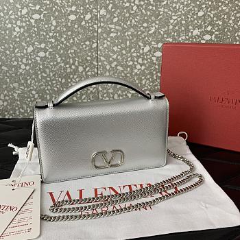 Fortok Valentino Garavani Vain VLogo metallic Silver 19*4*10.5cm