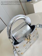 Fortok Louis Vuitton Capucines shimmering silver-tone calfskin leather 13.6 x 8 x 21cm - 4