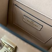 Fortok Valentino Garavani VSLING crystal embellishments Beige 19x13x9cm - 3