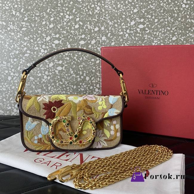 Fortok Valentino Garavani Locò embroidered shoulder bag Raffia 19 x 10.5 x 5cm - 1