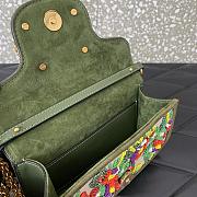 Fortok Valentino Garavani Small Locò Shoulder Bag Green 19 x 10.5 x 5cm - 4