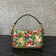 Fortok Valentino Garavani Small Locò Shoulder Bag Green 19 x 10.5 x 5cm - 6