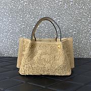 Fortok Valentino Garavani Natural Butterfly Effect Raffia Small VLogo Tote 25x18x12cm - 4