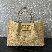 Fortok Valentino Garavani Natural Butterfly Effect Raffia VLogo Tote 35x25x17cm - 1