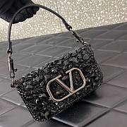 Fortok Valentino Garavani Locò shoulder bag crystal embellishments Black 20 x 11 x 5cm - 6