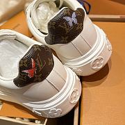 Fortok Louis Vuitton sneakers with a Vivienne charm tag White/Brown Monogram - 6