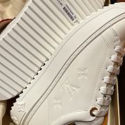 Fortok Louis Vuitton sneakers with a Vivienne charm tag White/Brown Monogram - 5