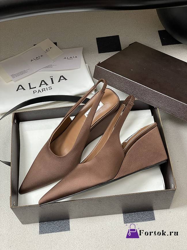 Fortok Alaïa 2026ss Cube wedge slingbacks chataigne brown satin 7.5cm - 1