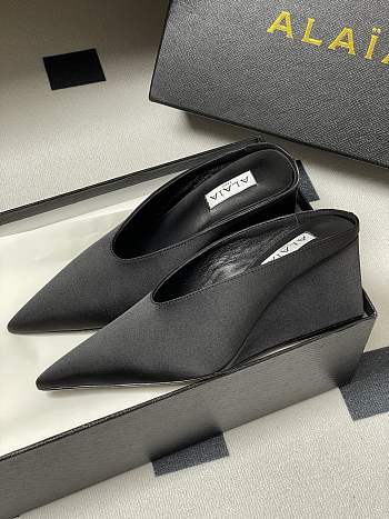 Fortok Alaïa Cube 75 satin wedge mules black 7.5cm