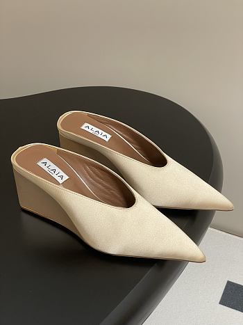 Fortok Alaïa Cube 75 satin wedge mules Ivory 7.5cm